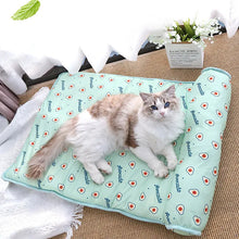 Charger l&#39;image dans la galerie, ✨Tapis de refroidissement en soie glacée pour chiens et chats✨
