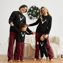 Charger l&#39;image dans la galerie, Pyjama de Famille de Noël avec Motif de Renne
