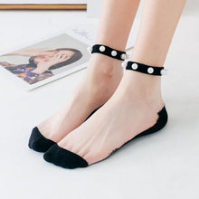 Charger l&#39;image dans la galerie, Chaussettes Transparentes avec Perles pour Femmes
