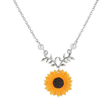 Charger l&#39;image dans la galerie, Collier de Tournesol avec Perles Fascinantes
